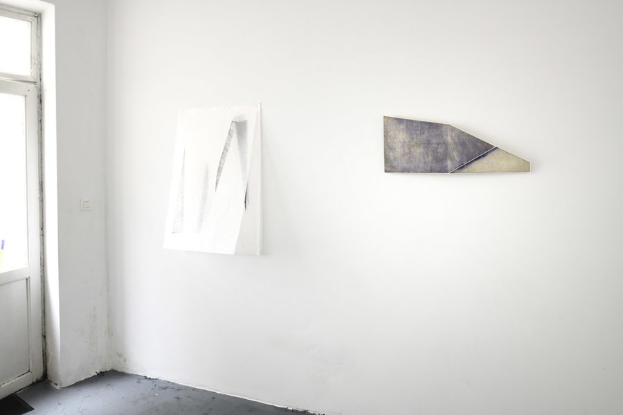 Intersti-Ciel, La Part Du Feu, Bruxelles, 2020, vues de l’exposition de Sarah Behets, taille douce, encre et photogramme